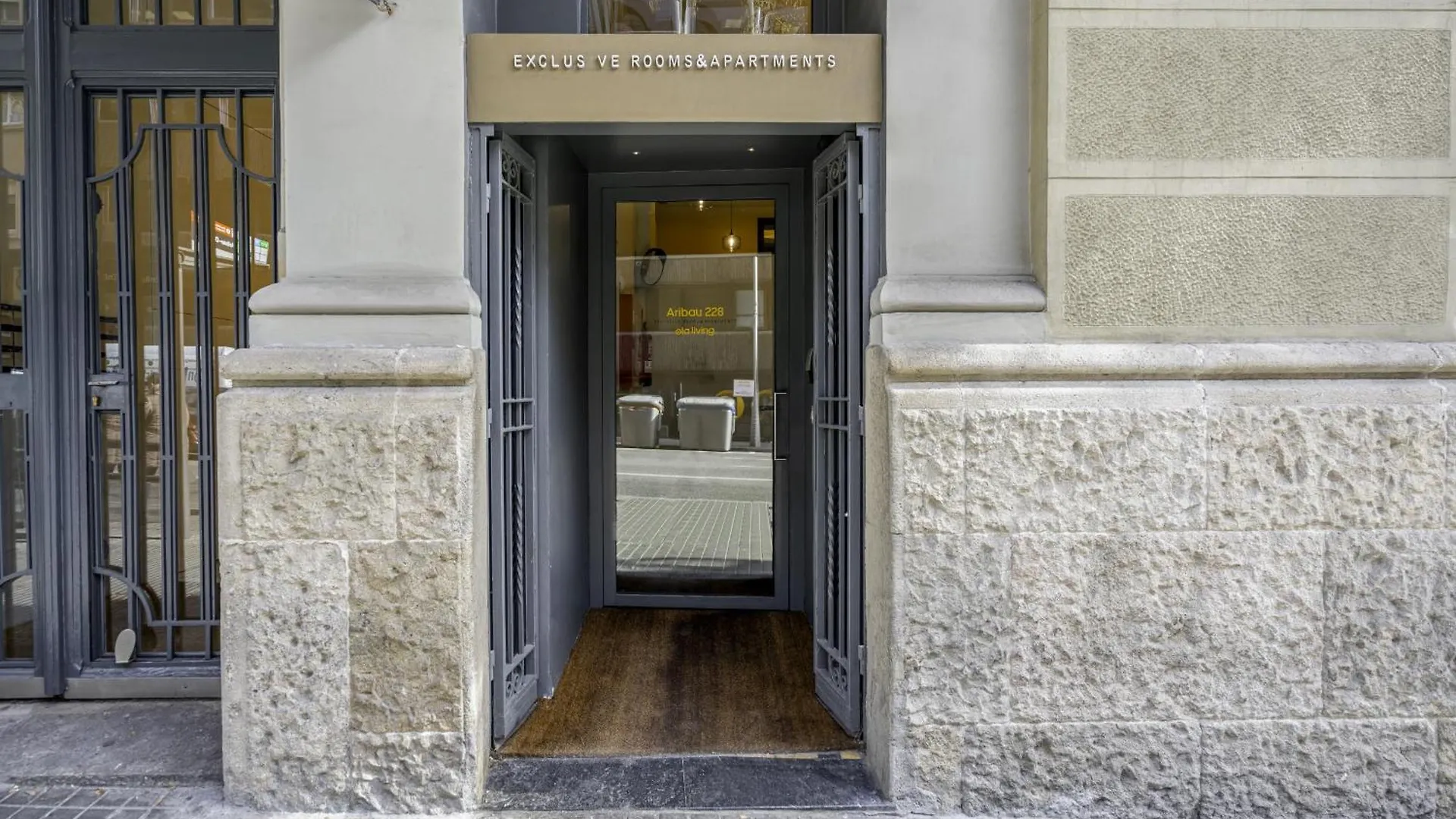Ola Living Hostal Diagonal Barcelona