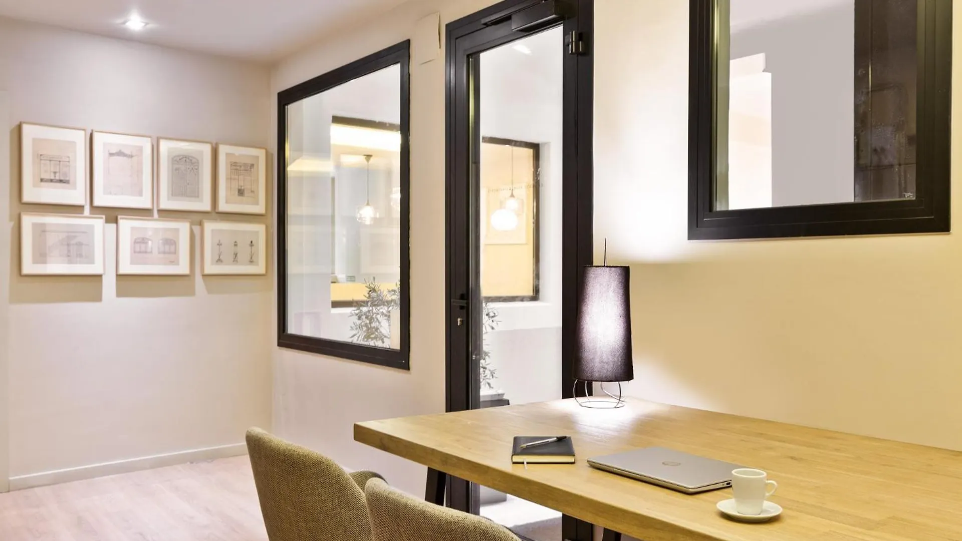Penzion Ola Living Hostal Diagonal Barcelona