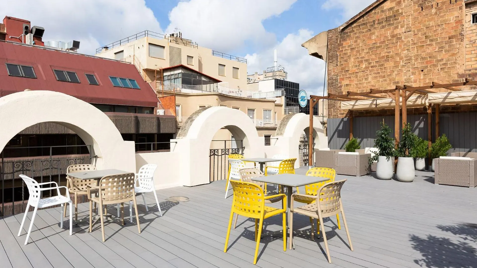 Ola Living Hostal Diagonal Barcelona