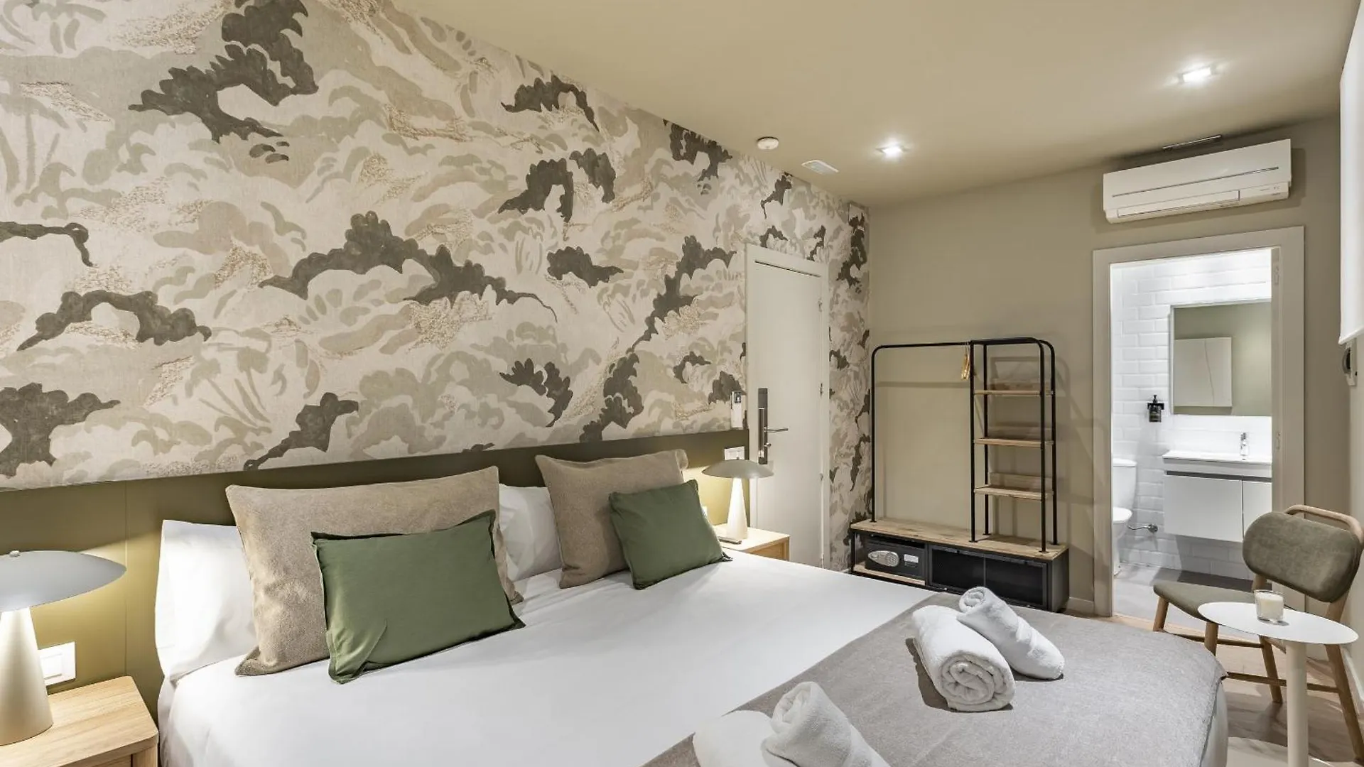 Ola Living Hostal Diagonal Barcelona Gasthuis