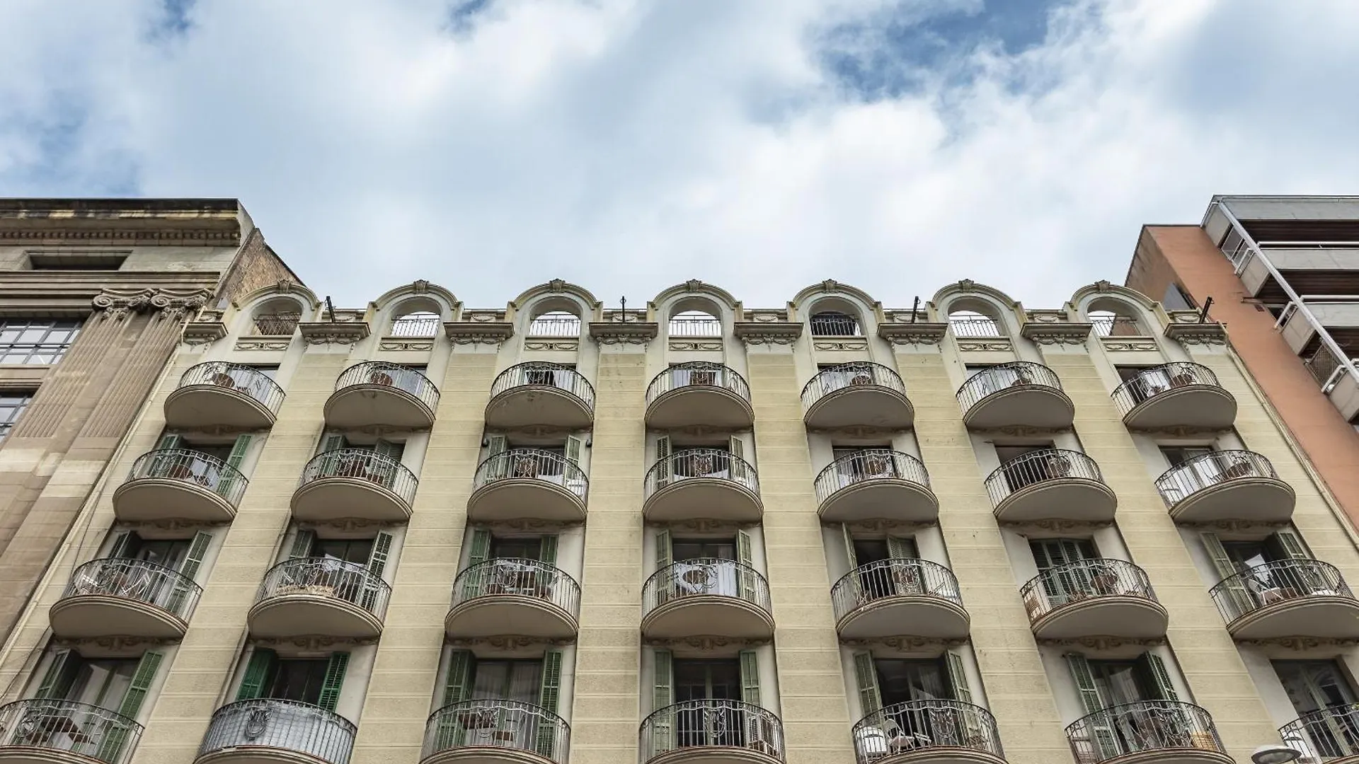 Ola Living Hostal Diagonal Barcelona Gasthuis