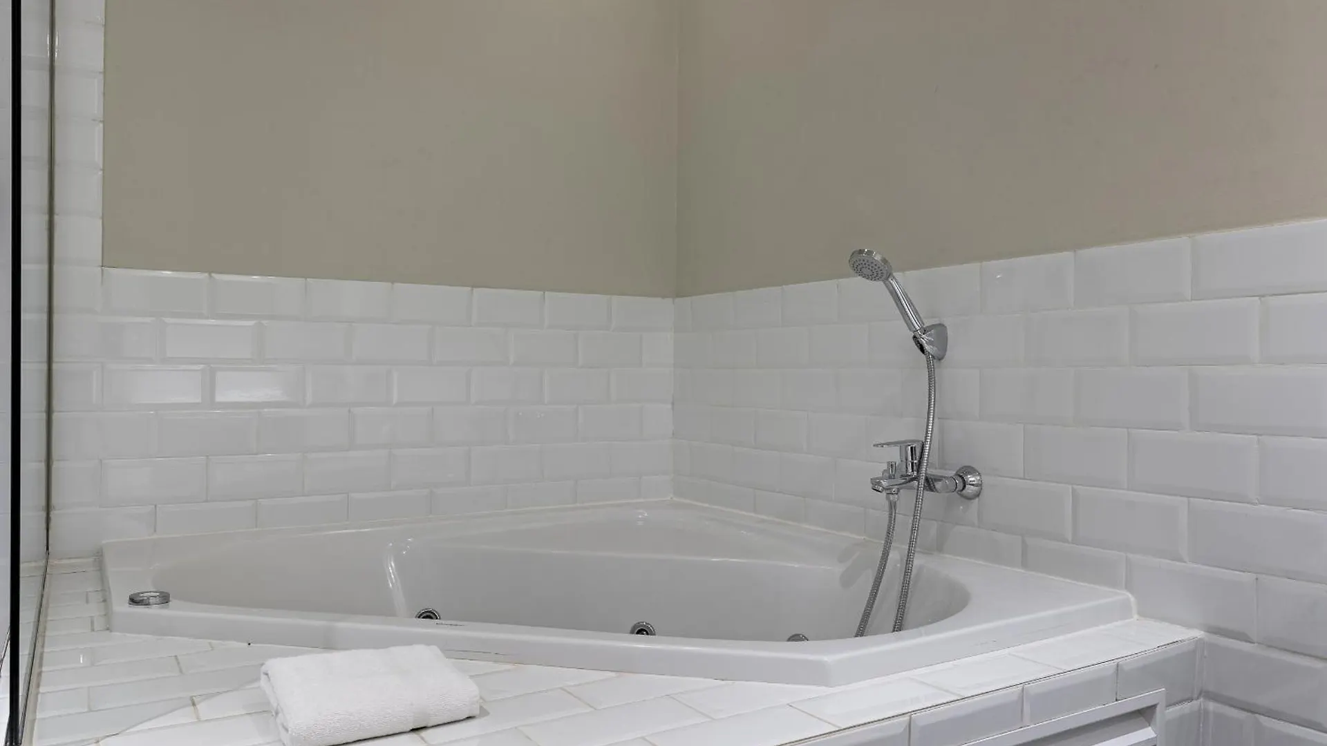 Ola Living Hostal Diagonal Barcelona Gasthuis