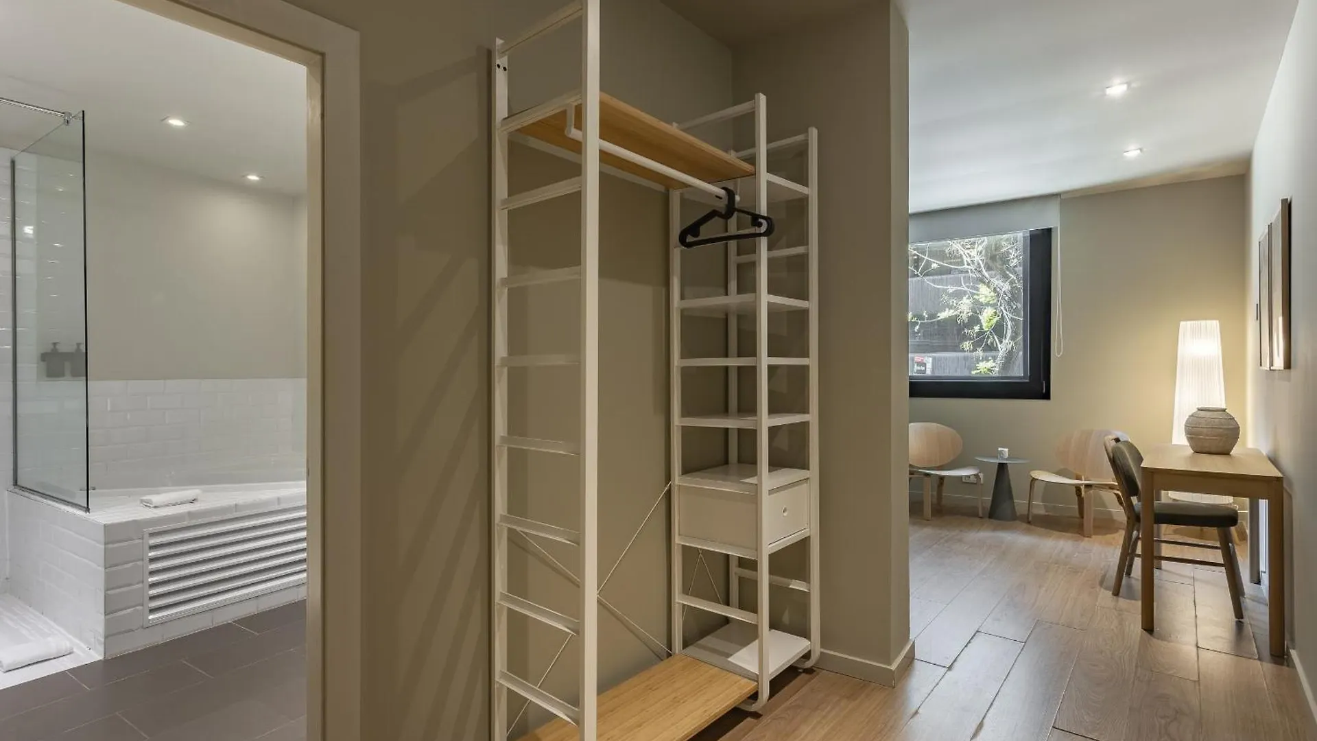 Ola Living Hostal Diagonal 바르셀로나 0*,