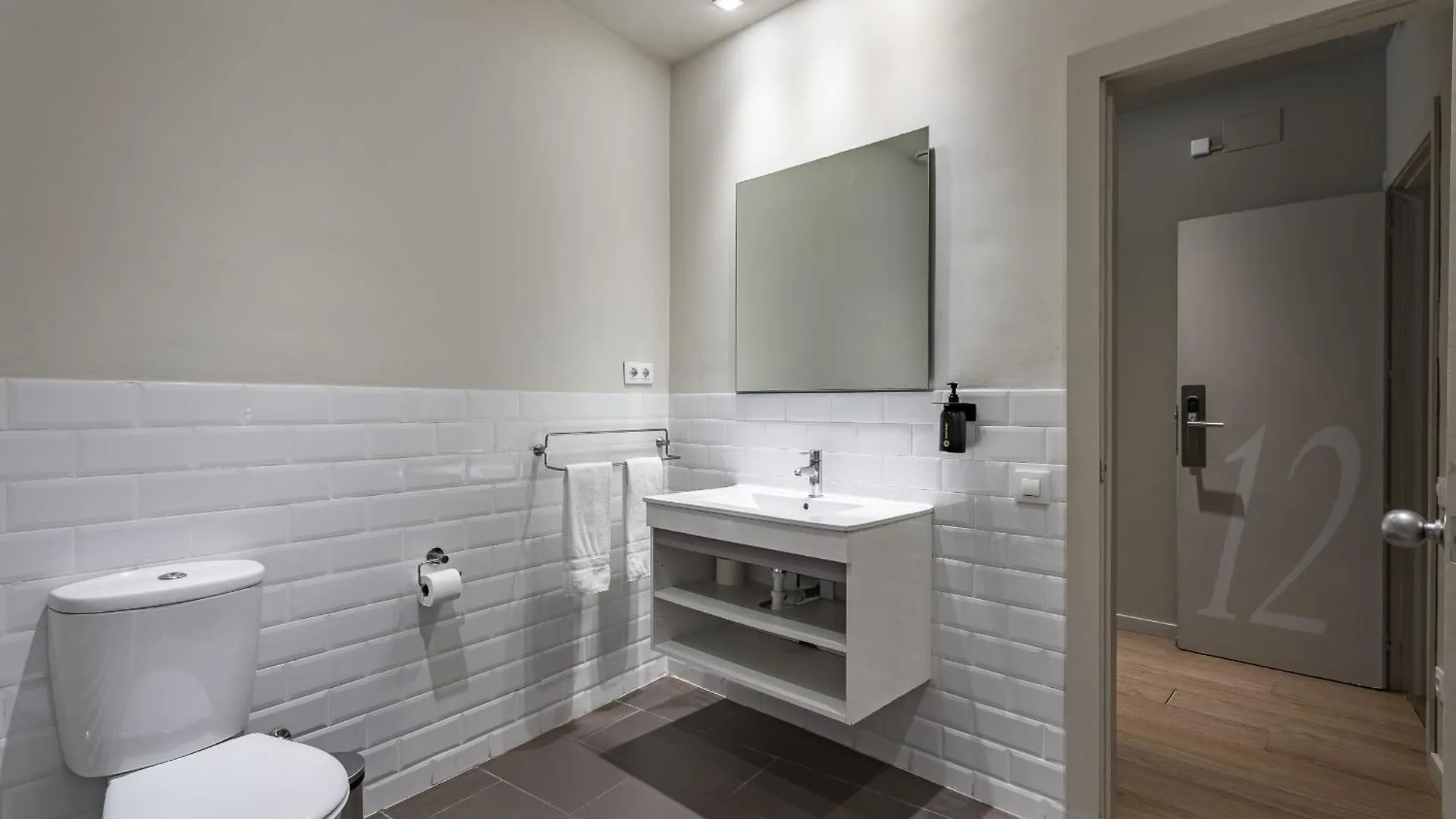 Ola Living Hostal Diagonal Barcelona Spanje
