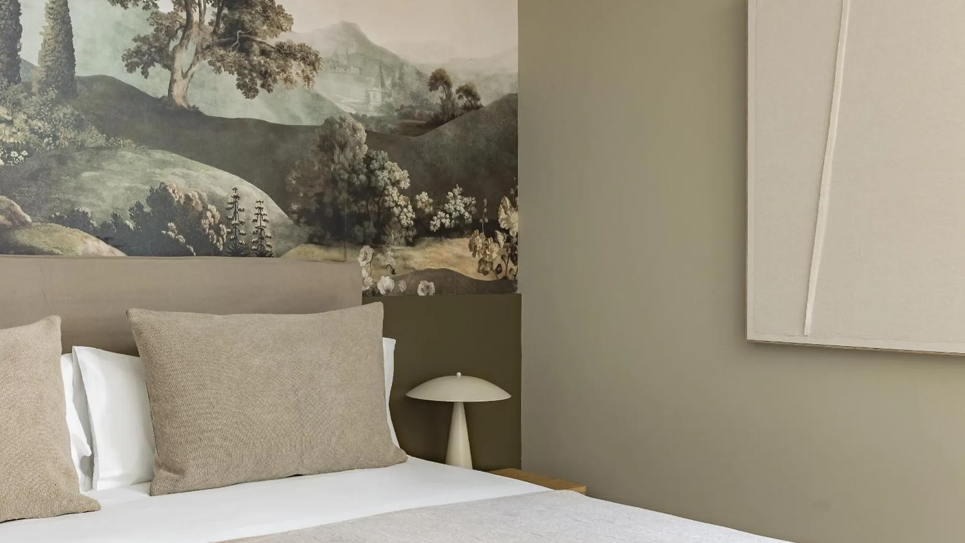 Ola Living Hostal Diagonal 바르셀로나